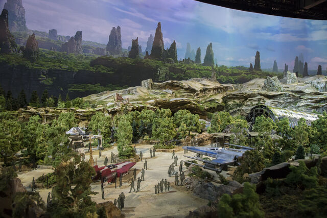 File:Star Wars Land D23 2017 Model 05.jpg
