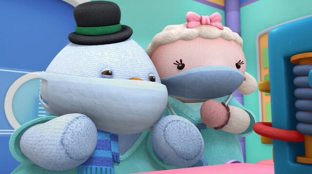 File:Lambie and chilly in their operating outfits.jpg