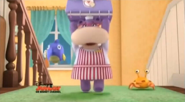 File:Hallie, squeakers and hermie.jpg