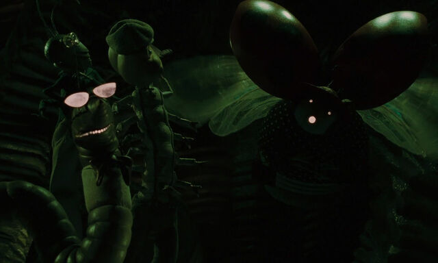 File:James-giant-peach-disneyscreencaps.com-2336.jpg