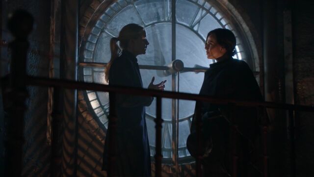 File:Once Upon a Time - 5x22 - Only You - Regina and Emma.jpg