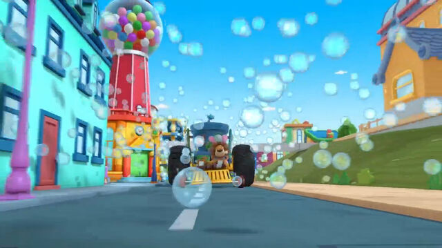 File:Bubbles all over town.jpg