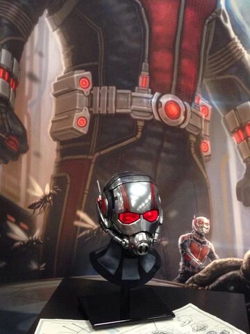 File:Ant-ManSDCC2014Prop1.jpg