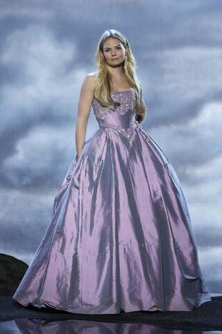 File:Season-3-captain-hook-and-emma-swan-35529054-400-600.jpg