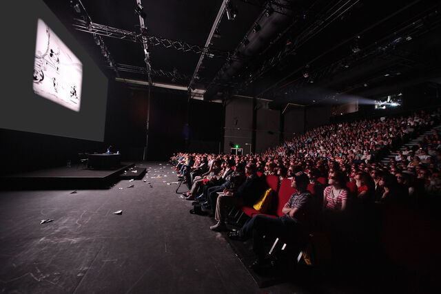 File:2013 festi projection mickey002.jpg