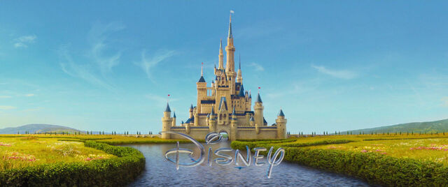 File:Cinderell-2015-disneyscreencaps com-2.jpg