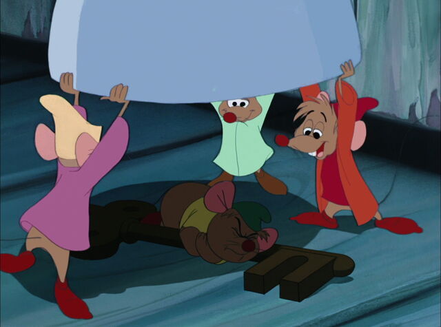 File:Cinderella-disneyscreencaps.com-8370.jpg