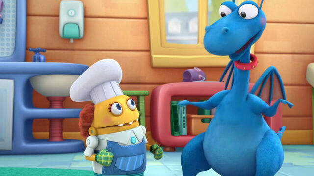 File:Stuffy and molly mouthful.jpg