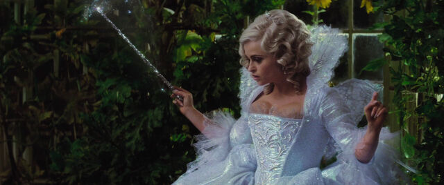 File:Cinderell-2015-disneyscreencaps.com-5588.jpg