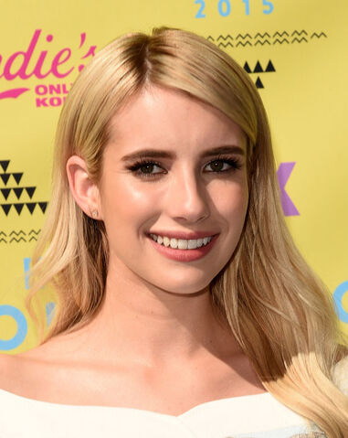 File:Emma Roberts Teen Choice.jpg