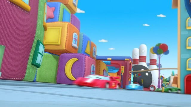 File:Welcome to McStuffinsville-080.jpg