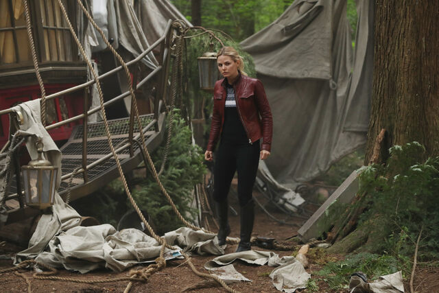 File:Once Upon a Time - 6x01 - The Savior - Publicity Images - Emma 3.jpg