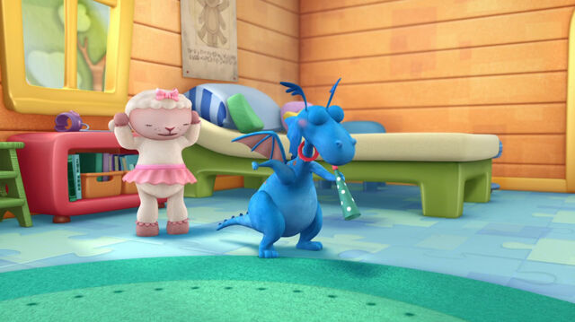 File:Stuffy blows party horn.jpg
