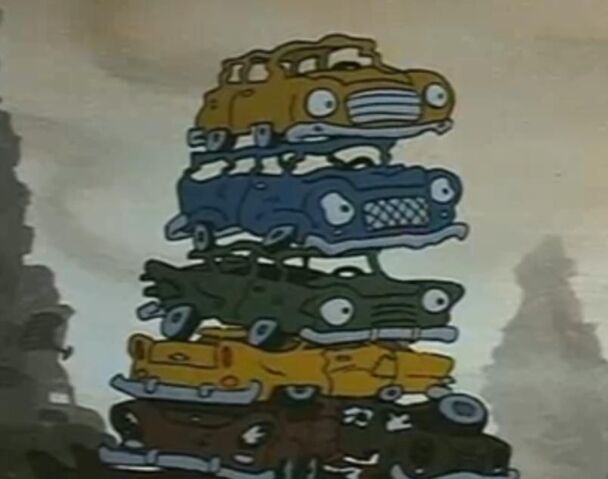 File:JunkCars3.jpg