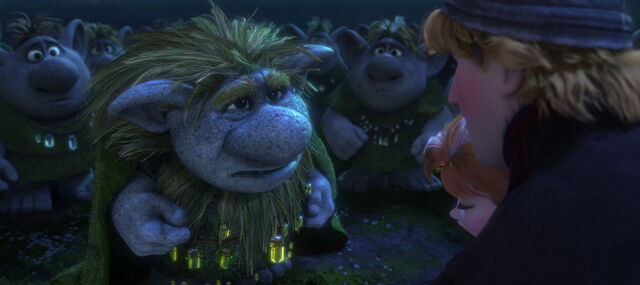 File:Pabbie Frozen Sad.jpg