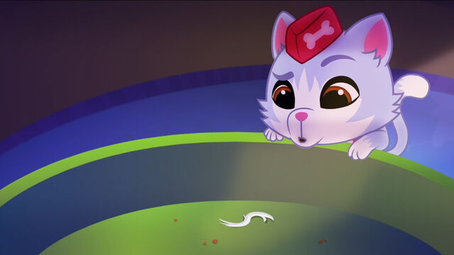 File:Chowing Down-013.jpg