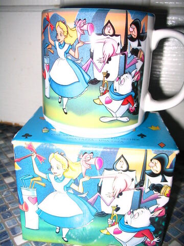 File:Alice Croquet Mug 5.jpg