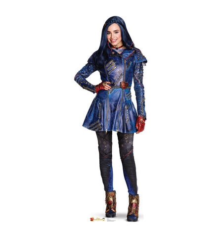 File:Evie Descendants 2 Standee.jpg
