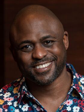 File:Wayne Brady.jpg