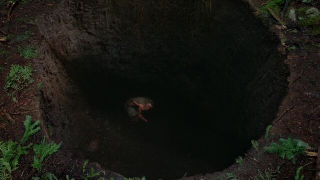 File:Once Upon a Time - 5x17 - Her Handsome Hero - Ogre in Hole.jpg