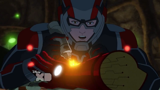 File:Ant-Manfixingironman'sgauntlet.png