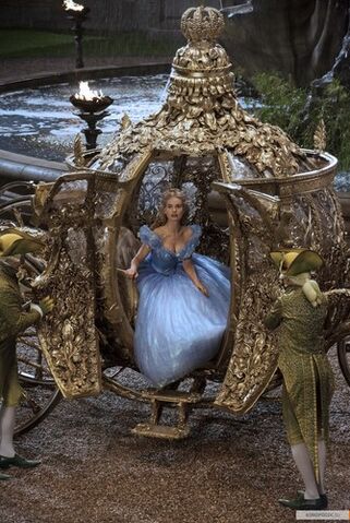 File:Cinderella-2015-disney-princess-37811057-335-500.jpg