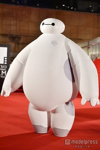File:Baymax debut Tokyo.jpg