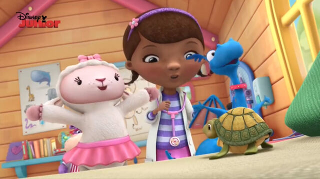 File:Doc, lambie and stuffy singing.jpg