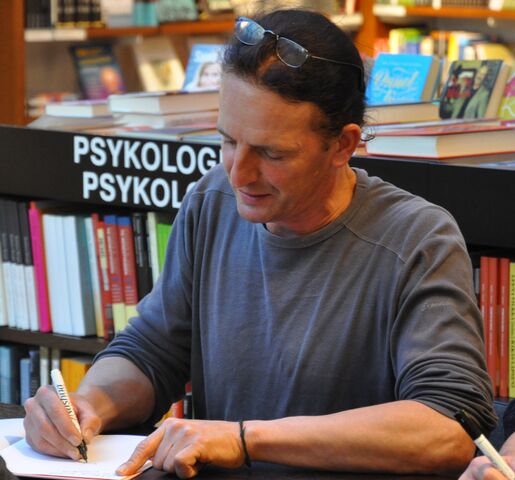 File:Mau Heymans.jpg