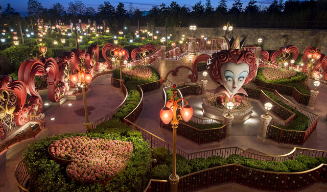 File:Shanghai Disneyland Special 08.jpg