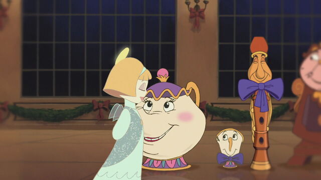 File:Beauty-beast-christmas-disneyscreencaps.com-7607.jpg