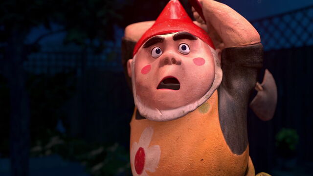 File:Gnomeo-juliet-disneyscreencaps.com-1787.jpg