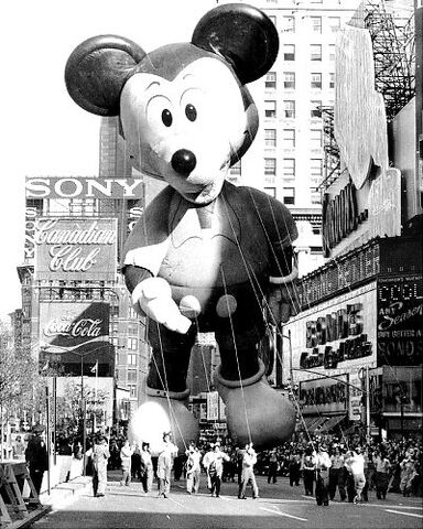 File:Mickey-mouse-shit-.jpg