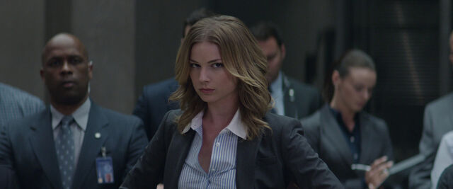 File:Cap-winter-soldier-movie-screencaps.com-6069.jpg
