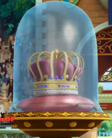 File:Flying Crown Trophy.png