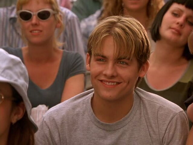 File:Air-bud-7th-disneyscreencaps.com-9892.jpg