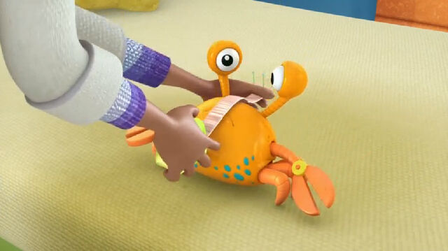 File:Doc measures hermie.jpg
