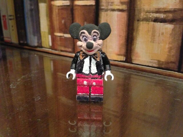 File:Lego Mickey Mouse .jpg