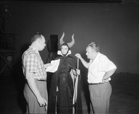 File:Maleficentmdavis.jpg