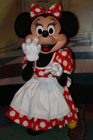 File:Minnie Mouse at Character Breakfest Inn6.jpg.jpg