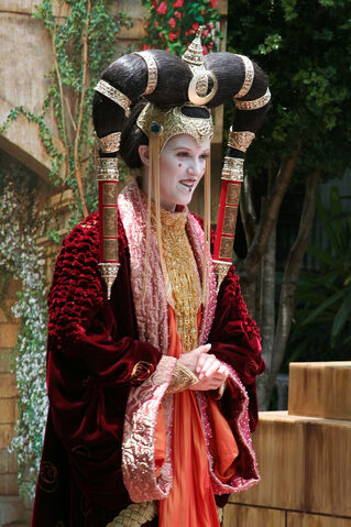 File:Disney Weenkends Padme Admidala.jpg