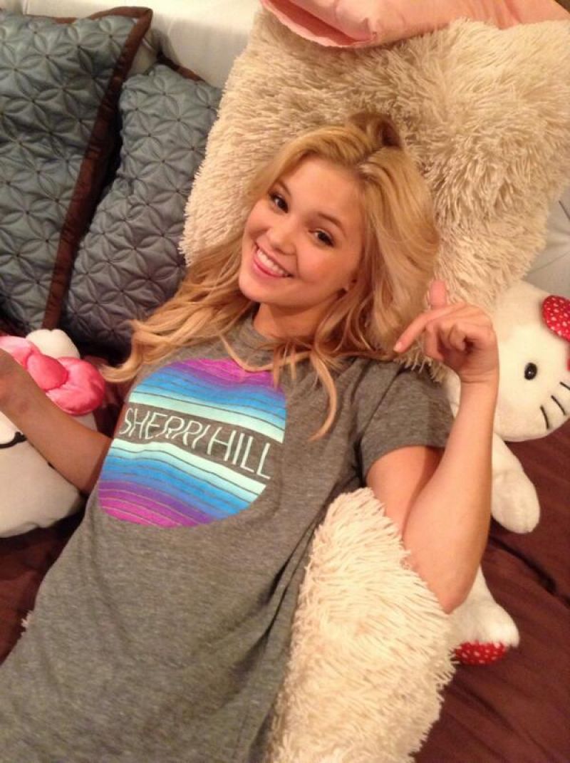 Image - Oliva Holt 16.jpg | Disney Channel Wiki | FANDOM powered by Wikia