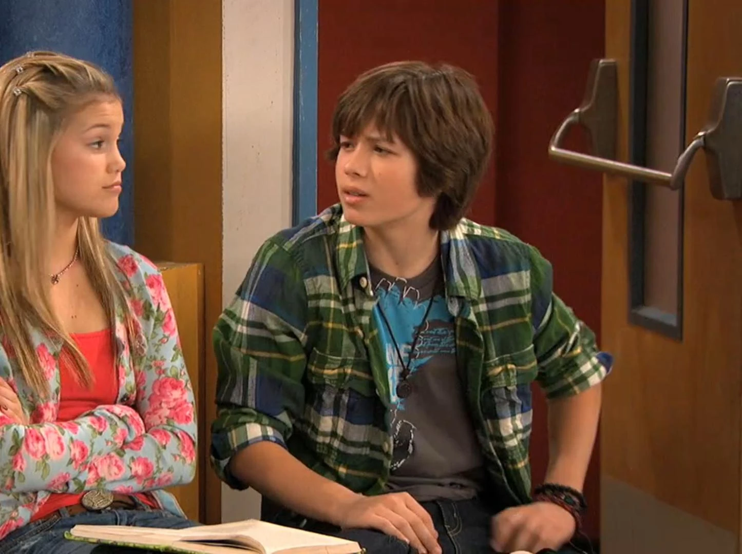 who was miley cyrus dating