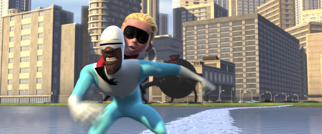 File:Incredibles-disneyscreencaps com-11826.jpg