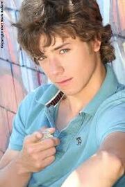 Jeremy Sumpter 5