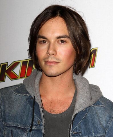File:Tyler blackburn.jpg