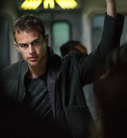 Fichier:Divergente promo 34.jpg