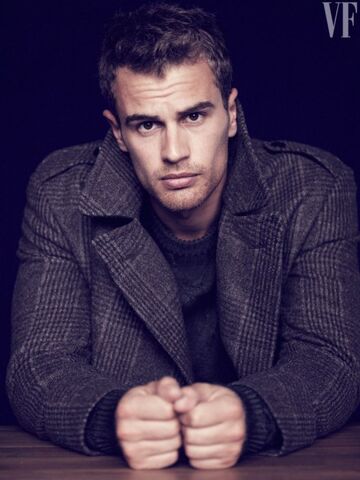 Fichier:Theo Vanity Fair.jpg