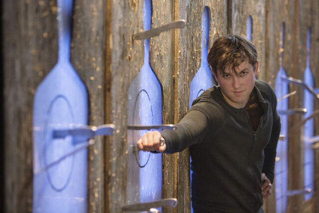 Archivo:Al divergent still.jpg