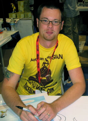 File:Krahulik, Comicon 2009.jpg